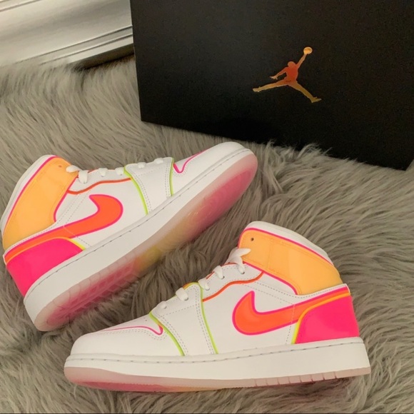 Womens neon jordans Clearance